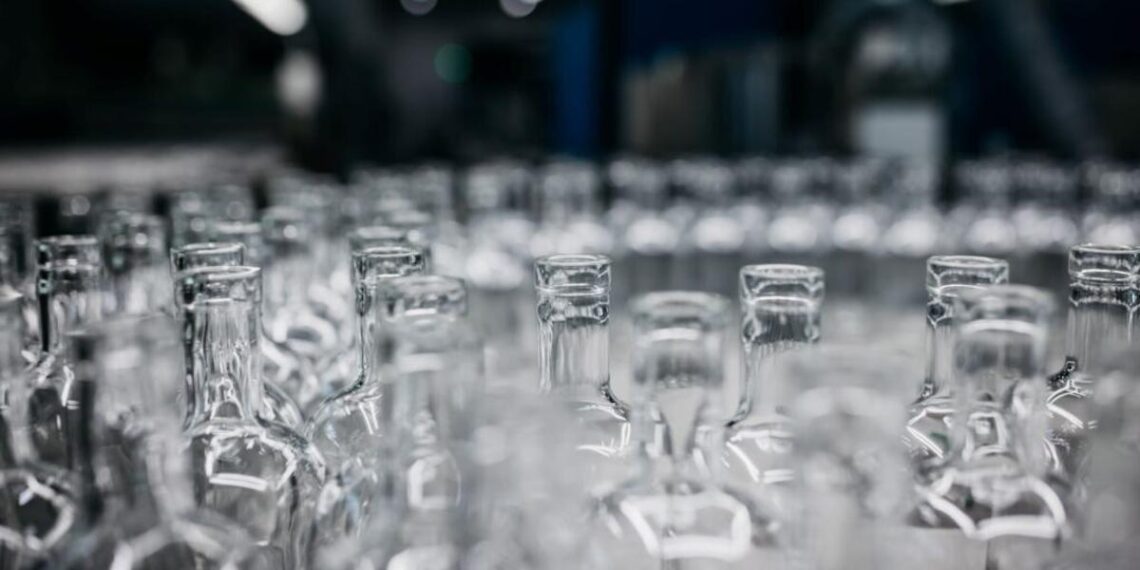 Paraćin ponovo postaje centar stakla: Predsednik Srbije otvara ključni pogon