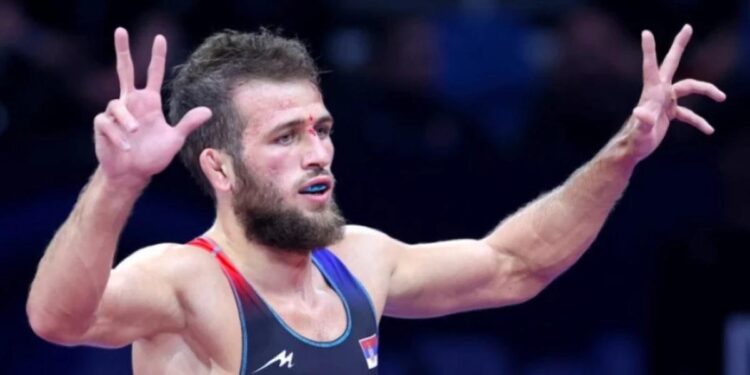 Srpski rvač dominirao u Tirani: Demonstracija sile za novo zlato