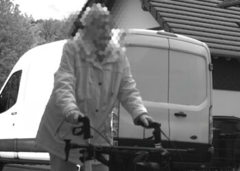 Baka pobedila policijski radar: Fotografija iz Nemačke postala hit na mrežama