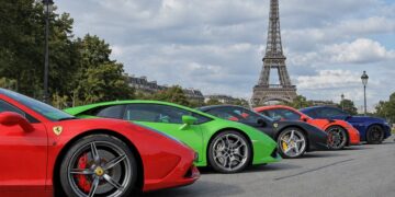 Najveća krađa automobila u Parizu: Nestali Ferrari, Porsche i Maserati