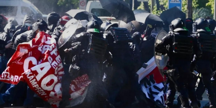 Policija na demonstrante mecima, suzavcem, topovima i bombama: Krvavi Prvi maj u Evropi
