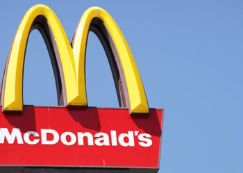 2% ljudske DNK u burgerima? Viralna objava ponovo raspalila stare teorije o Mekdonaldsu