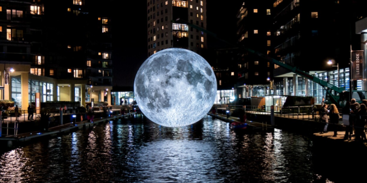 Museum of the Moon stiže u Milvoki: Spektakularna instalacija Meseca ponovo osvaja publiku