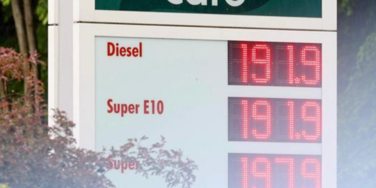 Nemačka pljačka na pumpama: Svaka peta diže cene više puta dnevno!