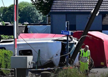Horor u Belgiji: Školski kombi sa decom uleteo pod voz, četvoro mrtvih