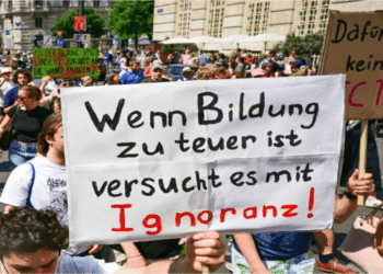 Austrijski univerziteti na ulicama: Više od 79.000 ljudi protestovalo zbog najavljenih mera štednje