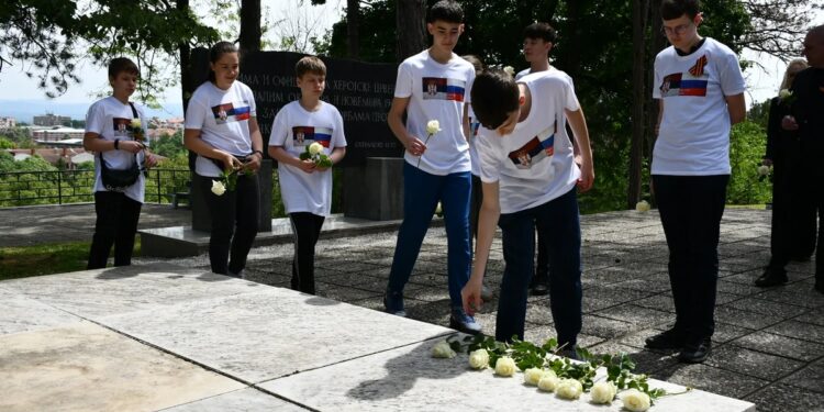 Ruska delegacija u Jagodini na Dan pobede: Bratske veze sve jače