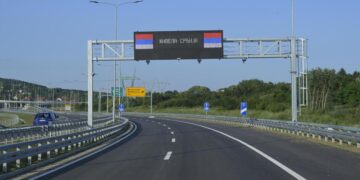 Predsednik Srbije prisustvuje potpisivanju dokumenata o izgradnji puta „Vožd Karađorđe”
