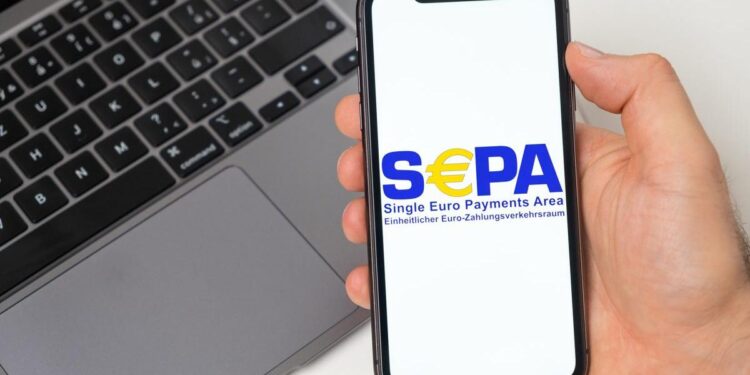 Počela primena SEPA sistema u Srbiji, plaćanje u evrima sada brže i jednostavnije