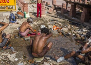 Toplotni talas u Indiji: Izmereno 64°C na ulicama Nju Delhija