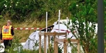 Tragedija u Francuskoj: Najmanje 11 osoba poginulo u padu aviona