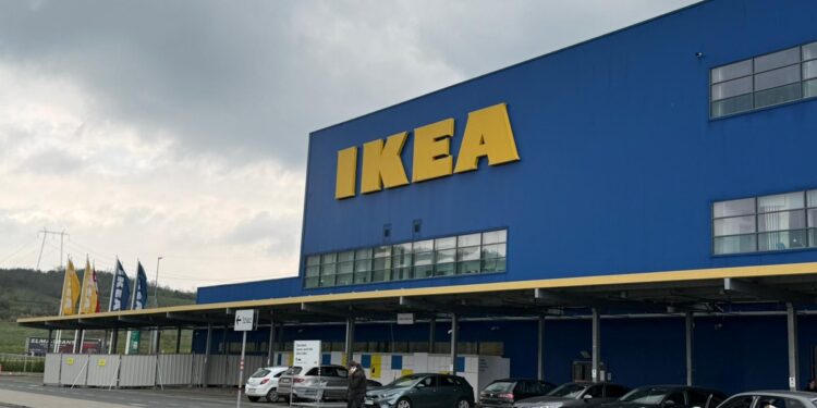 Ikea radnje u Berlinu blokirane: Radnici stupili u štrajk