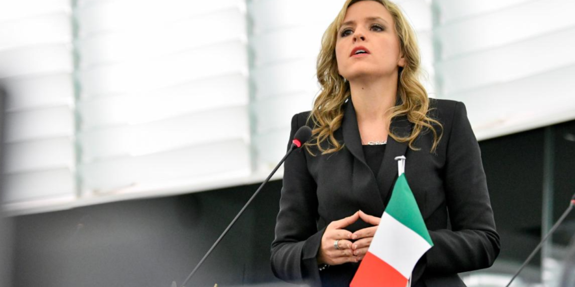 Silvia Sardone: Većina u Evropskom parlamentu zatvara oči pred korupcijom i diskriminacijom Srba na Kosovu