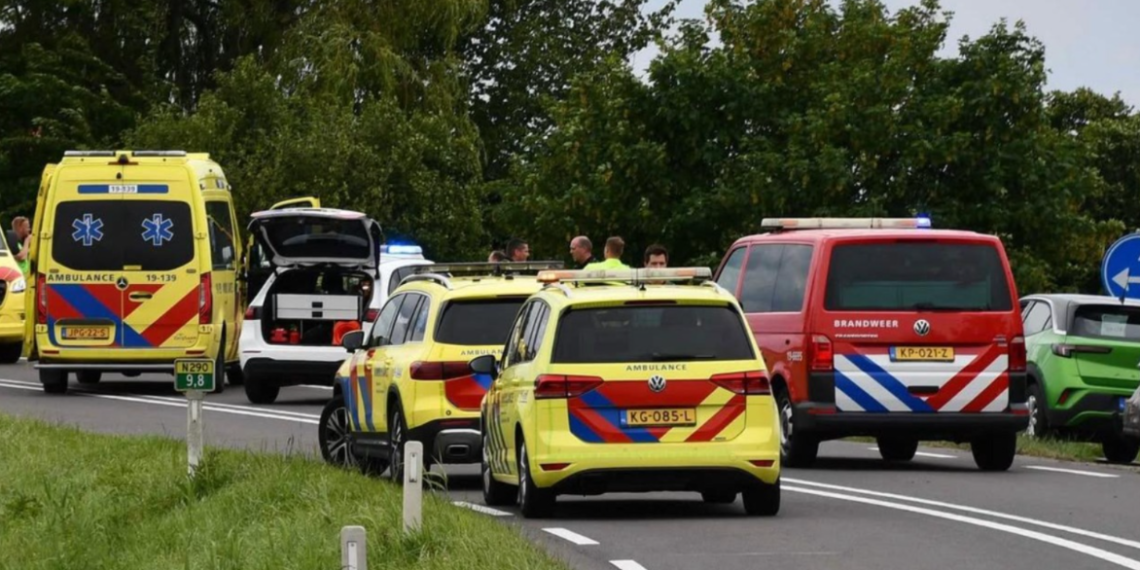 Užas u Holandiji: Auto se zabio u grupu dece na biciklima – troje mrtvih
