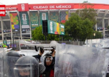 Haos na otvaranju Mundijala u Meksiku: Sukobi demonstranata i policije ispred stadiona