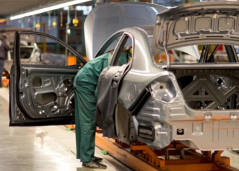 Katastrofa u nemačkoj auto industriji: Svaki treći radnik bez posla