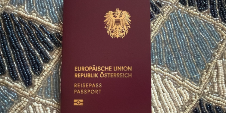 Skandal u austrijskoj ambasadi u Londonu: Prodavali pasoše i državljanstva