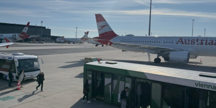 Austrijski avioni ostaju bez goriva do kraja godine: Ministar upozorava na krizu