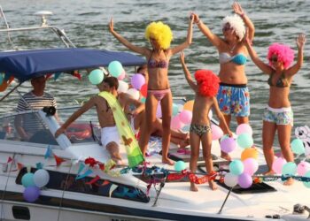 Spektakl na vodi: Karneval i defile brodova stižu u Beograd