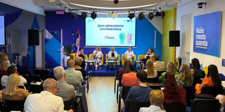 Prvi put u Srbiji obeležen Dan državnih službenika: Nagrađene najuspešnije institucije