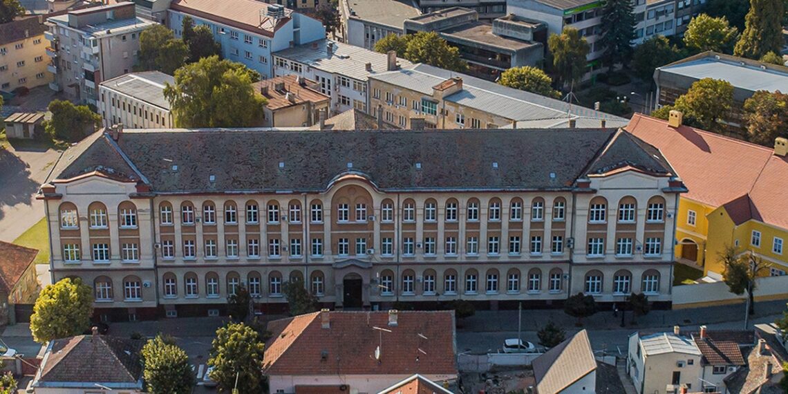 Sremska Mitrovica obnavlja simbole grada: Počinje rekonstrukcija Gimnazije i Policijske uprave