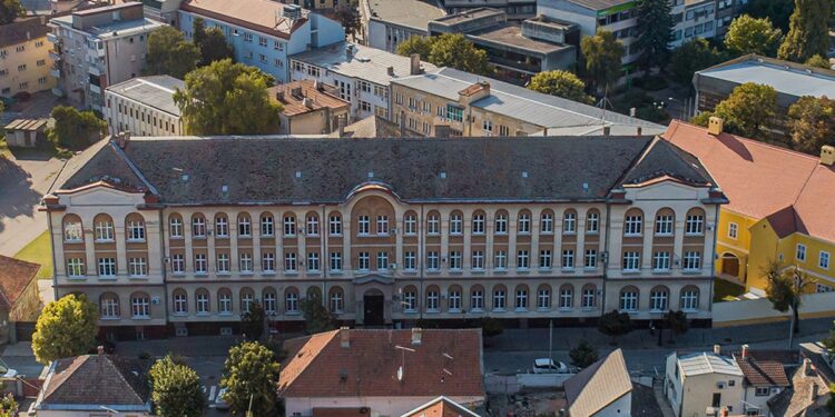 Sremska Mitrovica obnavlja simbole grada: Počinje rekonstrukcija Gimnazije i Policijske uprave