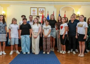 Kikinda nagradila učenike generacije iz svih osnovnih i srednjih škola