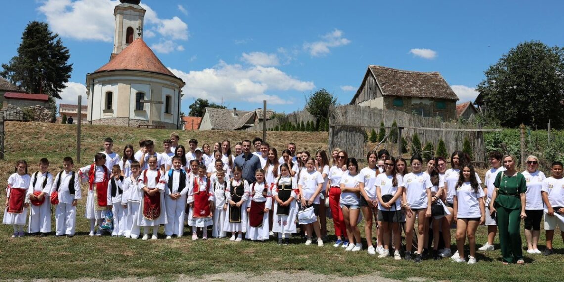 Mladi iz dijaspore i regiona okupili se u Šidu: Poruka zajedništva i ljubavi prema Srbiji
