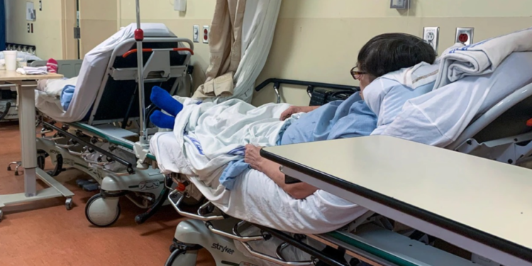 Kanada na ivici kolapsa: 180.000 pacijenata čekalo više od 48 sati na bolnički krevet