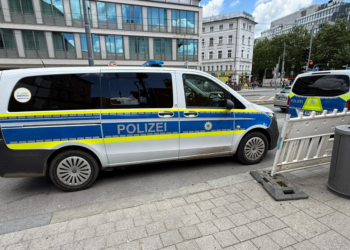 Nemačka: Turčin sa starinskom puškom zapucao na policiju ispred supermarketa