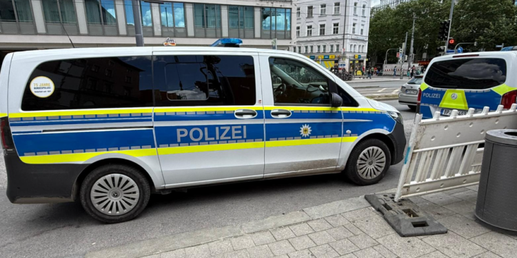 Nemačka: Turčin sa starinskom puškom zapucao na policiju ispred supermarketa