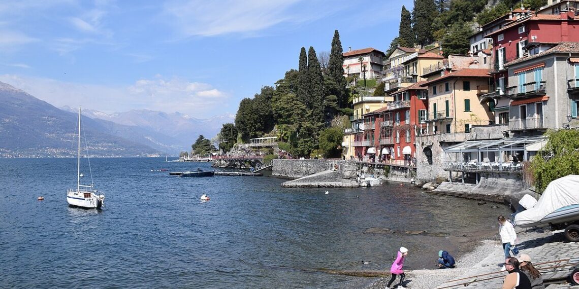 Kazne do 200 evra na jezeru Komo: Italijani uveli stroga pravila za turiste