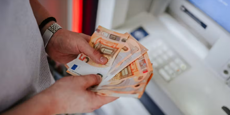 Na bankomatima u Austriji prepolovljen limit isplate: Dodatna zarada banaka od transakcija