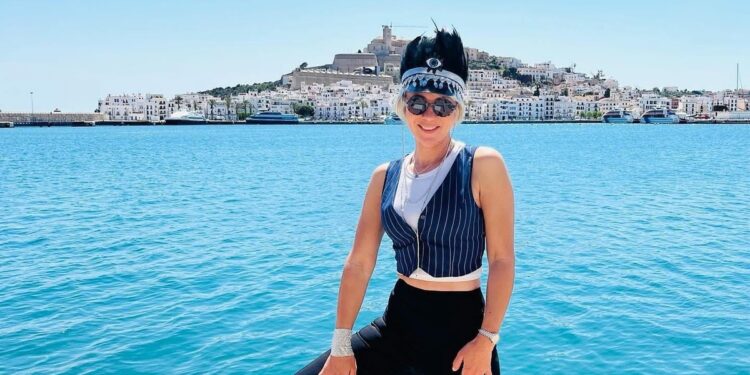Turisti, oprez! Na Ibici stižu kazne i do 750 evra zbog kupovine na plaži