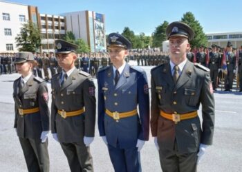 Svečana promocija na Banjici: U stroj stupilo 130 novih oficira Vojske Srbije