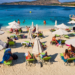 350 ležaljki ukradeno u Italiji: Pronađene na plaži u Albaniji