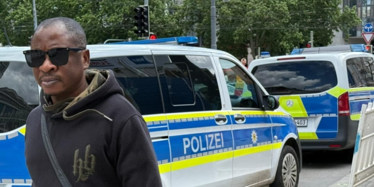 Užas u Štutgartu: Ženu izbo nožem, pa je zapalio u tržnom centru