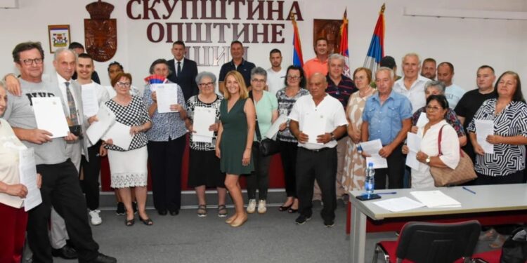 Energetska sanacija uz podršku države: Građanima Šida dodeljena 63 ugovora