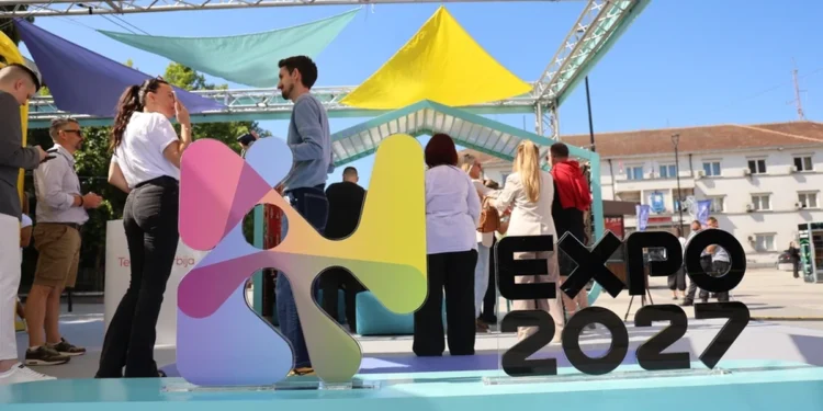 Karavan EXPO 2027 stigao u Bujanovac: Bogat program okupio građane svih generacija