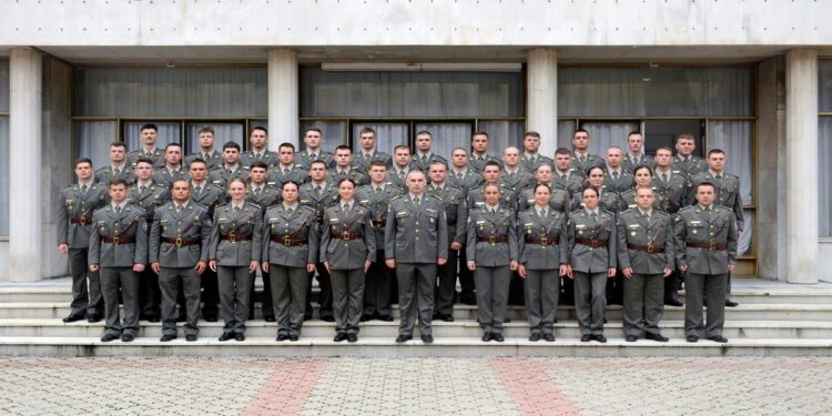 Prvi koraci u uniformi: Mladi potporučnici preuzeli odgovorne dužnosti