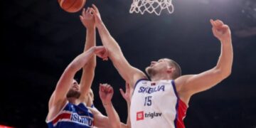 Srbija ubedljiva protiv Islanda na startu druge faze kvalifikacija