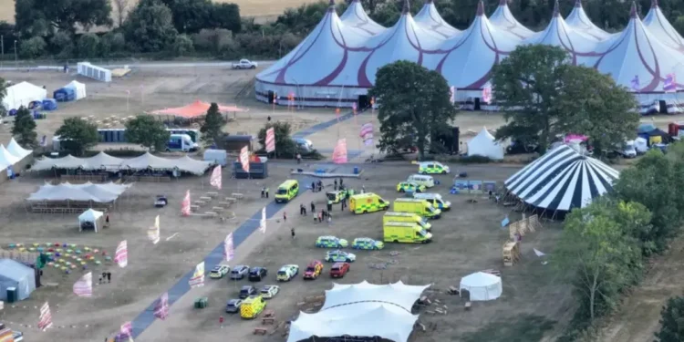 Tragedija na festivalu u Engleskoj: Konstrukcija pala na posetioce, jedna osoba poginula