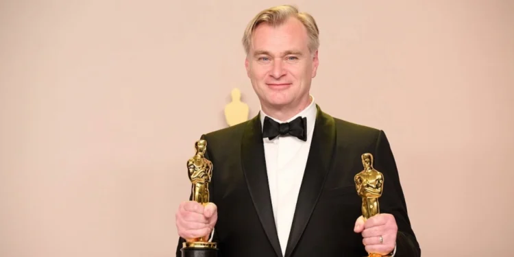 Osvojio Holivud bez društvenih mreža: Život Kristofera Nolana iznenađuje mnoge