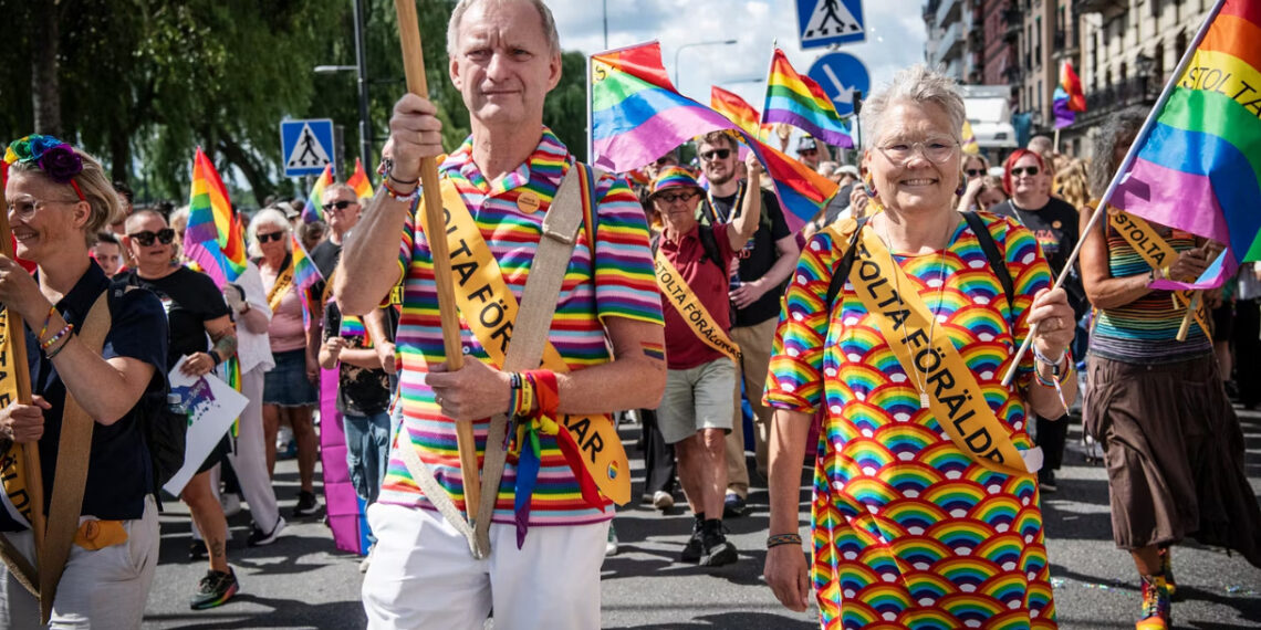 Veliki Prajd u Stokholmu okupio mase, ali jedan detalj baca senku na celu manifestaciju