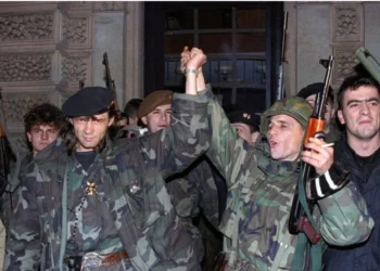 Zapadni neonacisti ratovali za Hrvate, a predsedniku Vučiću pakovali aferu „Sarajevo safari“