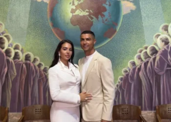 Ronaldo i Georgina izabrali intimnost: Umesto bajkovitog zamka – dnevna soba