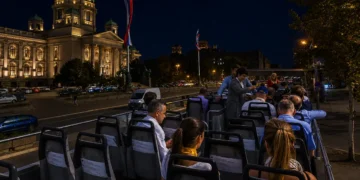 Nova turistička ponuda Beograda: Večernji obilazak otvorenim autobusom