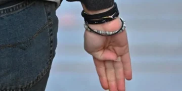 SOS znak rukom spasao devojčicu u Rimu od pokušaja seksualnog napada