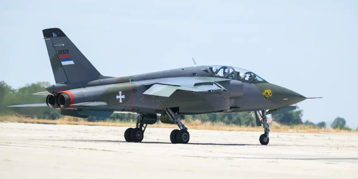 Vojska Srbije jača borbenu spremnost: Piloti „orla“ vežbaju u Batajnici