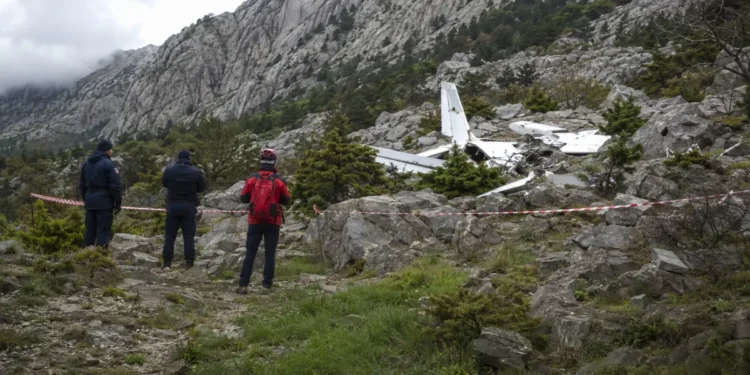 Hrvatska: Pronađena olupina aviona kod Zadra, dve osobe poginule